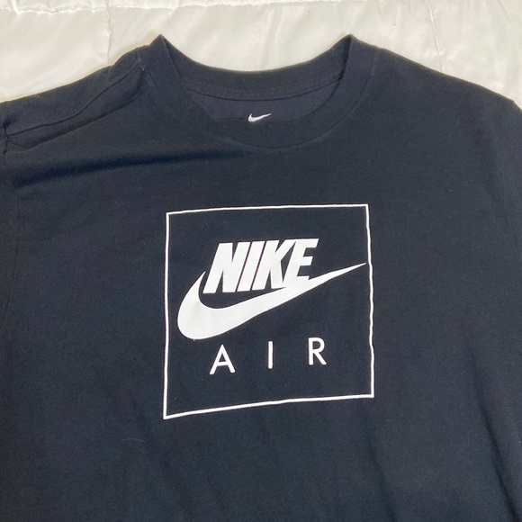 Men’s Nike Dri Fit Tee - Picture 2 of 5